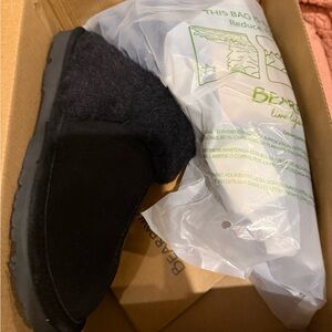 Bearpaw Loketta All Black Fur Lined Women’s Slippers Size 8 new